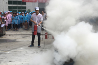 管理人员灭火演练